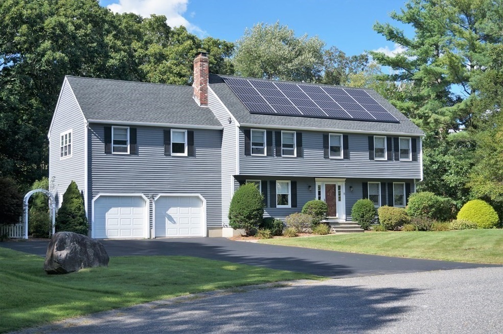 8 Curtis Ln, Medway, MA 02053 - photo 1