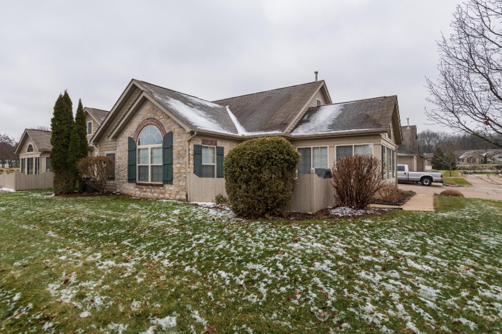 2419 Bluestone Circle-4