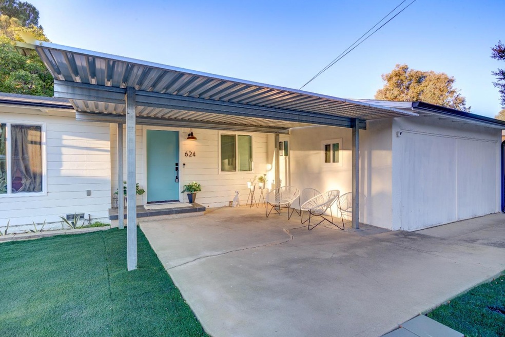 624 Tucker Ave, Paso Robles, CA 93446 - photo 1