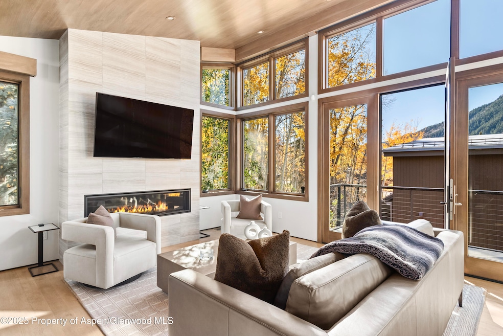 522 Spruce St, Aspen, CO 81611 - photo 1