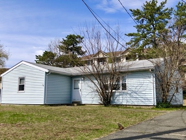 16 Tarrant Ln, Wakefield, MA 01880 - photo 1