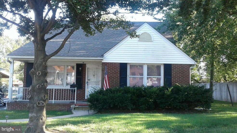 713 Dorsey Ave, Essex, MD 21221 - photo 1