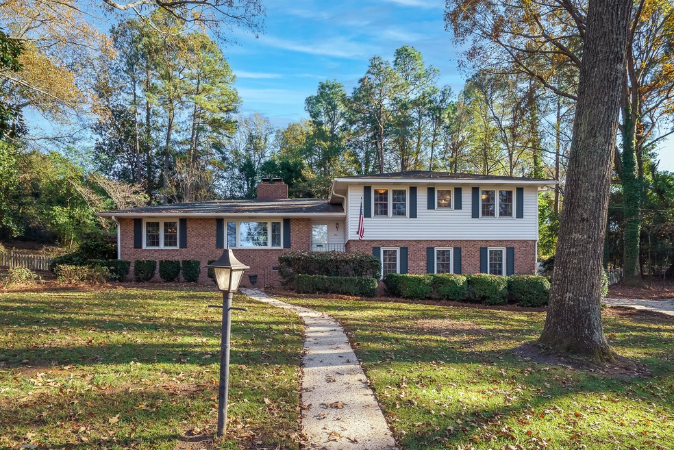 Welcom Home to 5 Ivy Circle