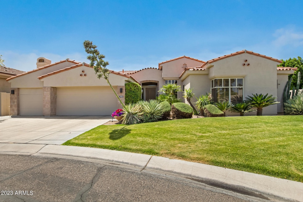 Sold $1,585,000 • Co-Listing Agent