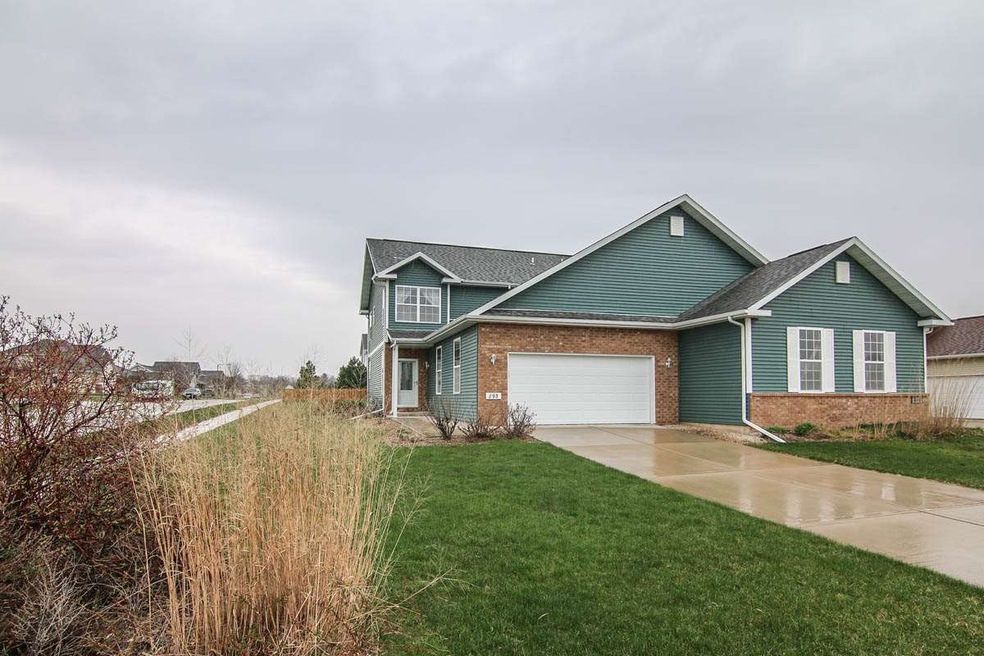 893 Oregon Parks Ave unit 893, Oregon, WI 53575 - photo 1