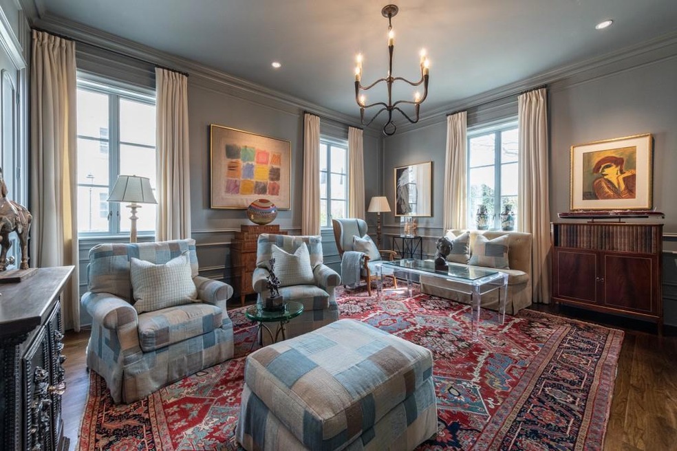 Beautiful library/TV room