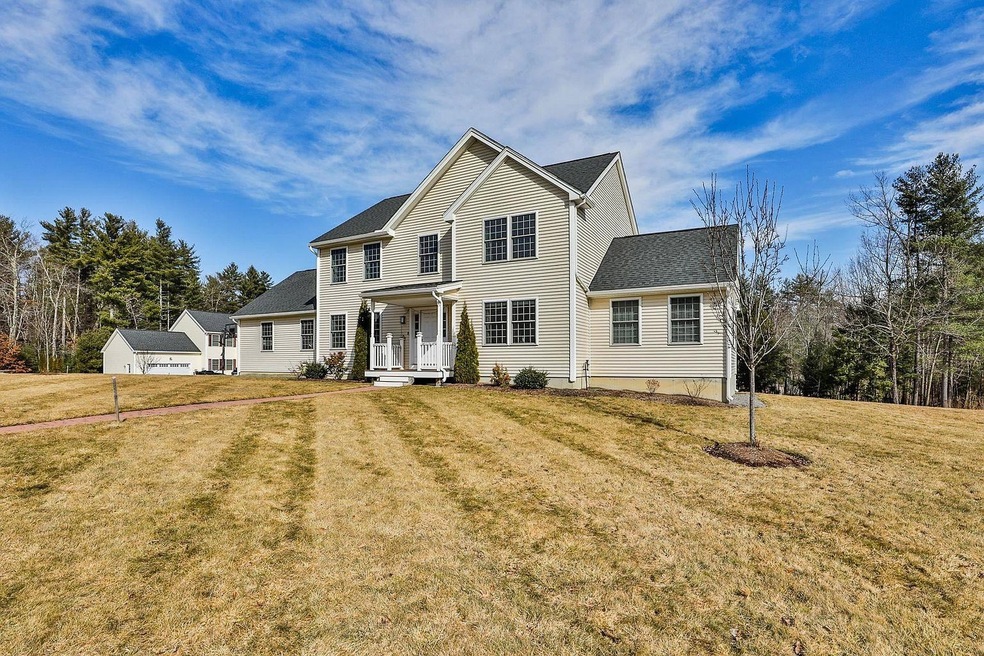 2 Cotillion Ln, Nashua, NH 03064 - photo 1