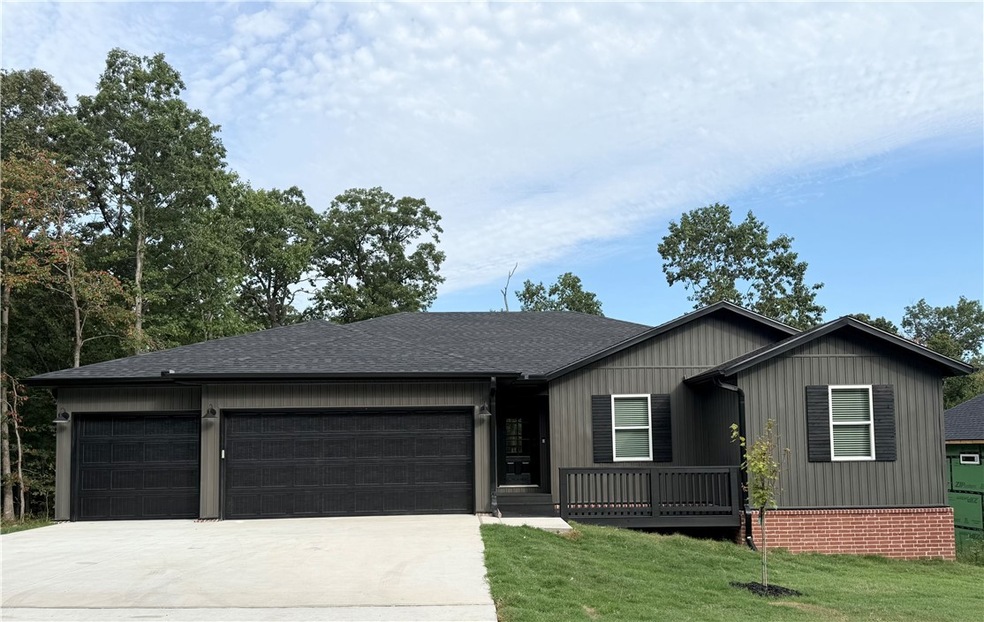 Sold $457,400 • Co-Listing Agent