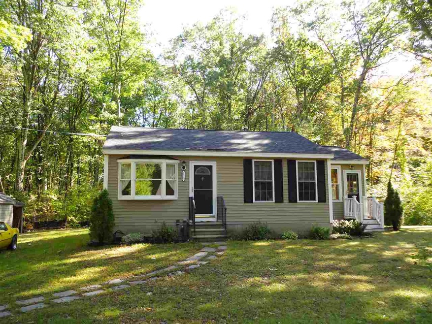 53 Seaverns Bridge Rd, Amherst, NH 03031 - photo 1