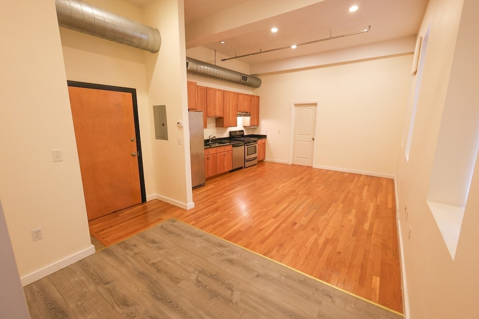 960 Broadway unit 9, Chelsea, MA 02150 - photo 1