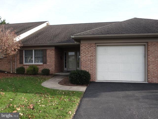 416 Benjamin Dr, Chambersburg, PA 17201 - photo 1