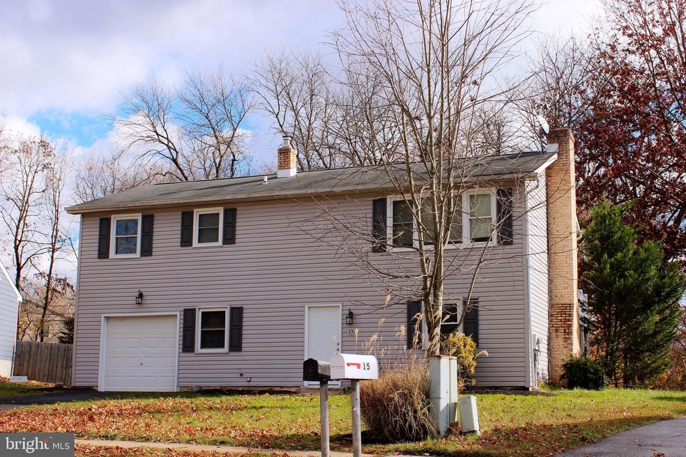 13 Westfield Dr, Newark, DE 19711 - photo 1