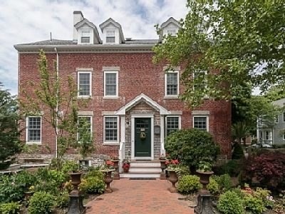 10 William St unit 3, Fairhaven, MA 02719 - photo 1