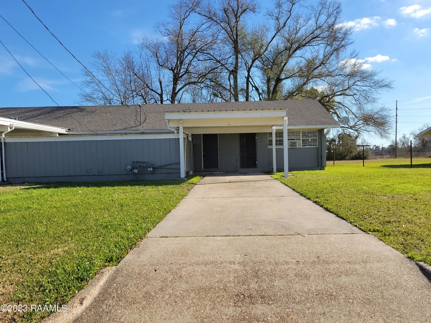 869 von Blond unit B, Lake Charles, LA 70615 - photo 1