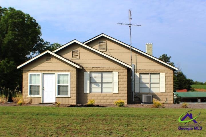 2947 U S 441, Irwinton, GA 31042 - photo 1