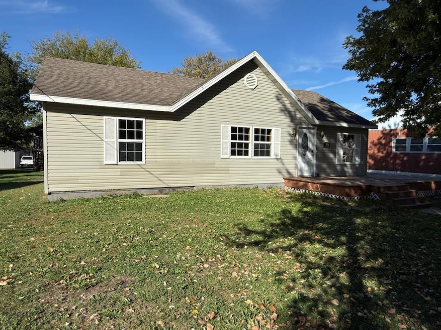 208 SW 4th St, Ogden, IA 50212 - photo 1