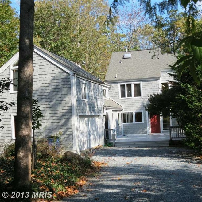 6409 81st St, Cabin John, MD 20818 - photo 1