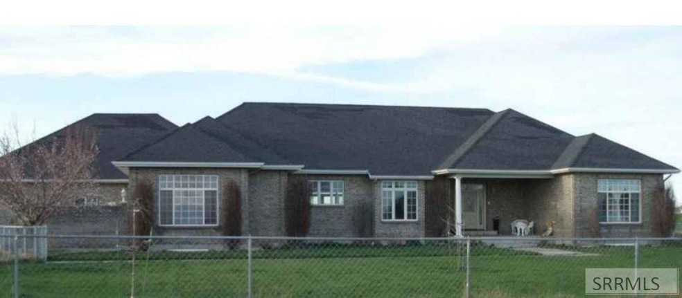 832 W 100 N, Blackfoot, ID 83221 - photo 1