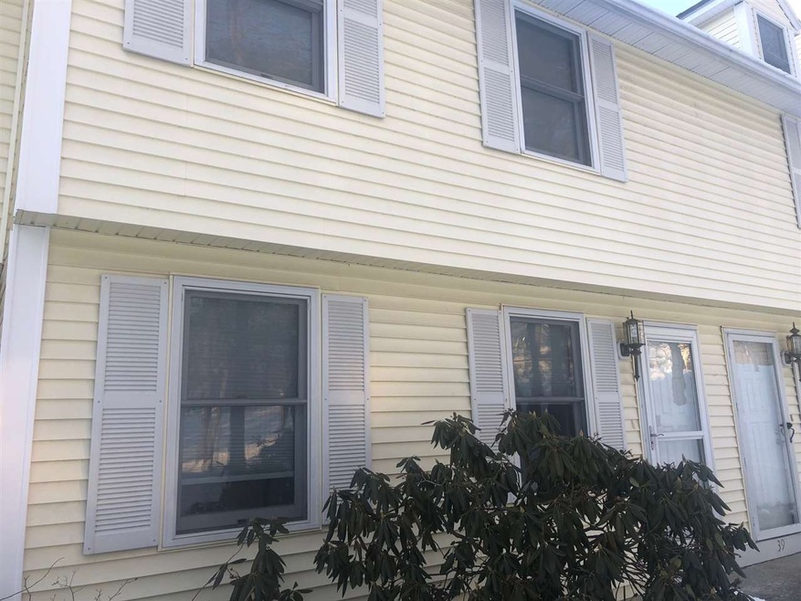 37 Albury Stone Cir unit U200, Nashua, NH 03063 - photo 1