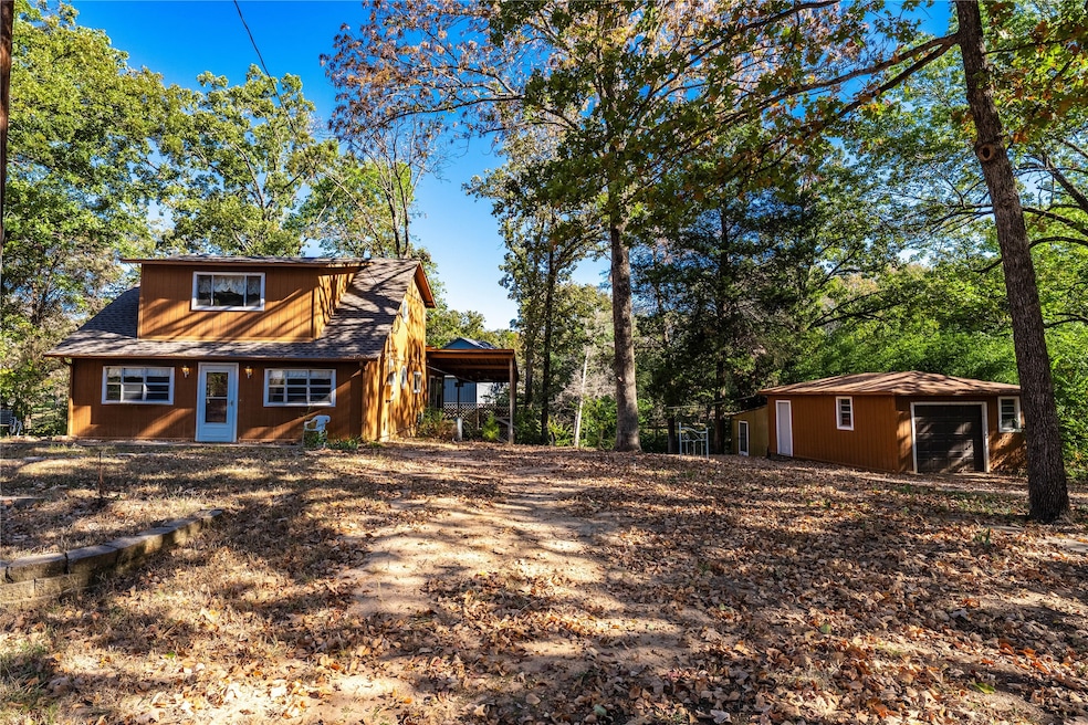 114 Lowe Dr, Mabank, TX 75156 - photo 1