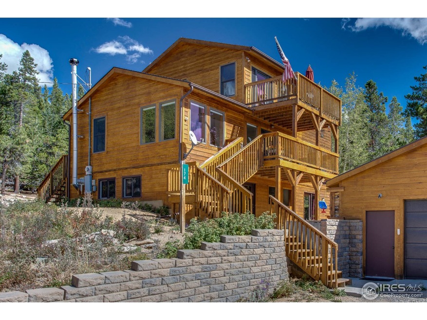 Striking Mountaintop Residence