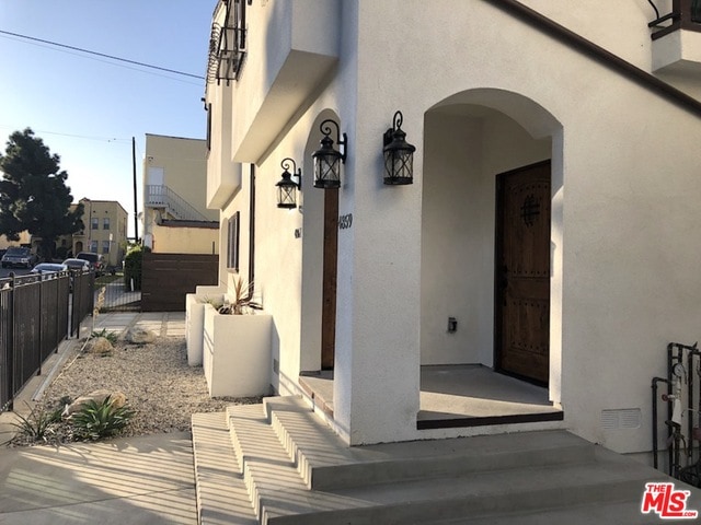 4859 Mascot St, Los Angeles, CA 90019 - photo 1