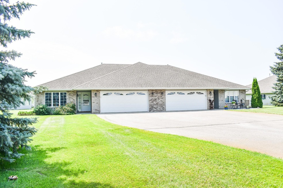318 Voyager Dr, Alexandria, MN 56308 - photo 1