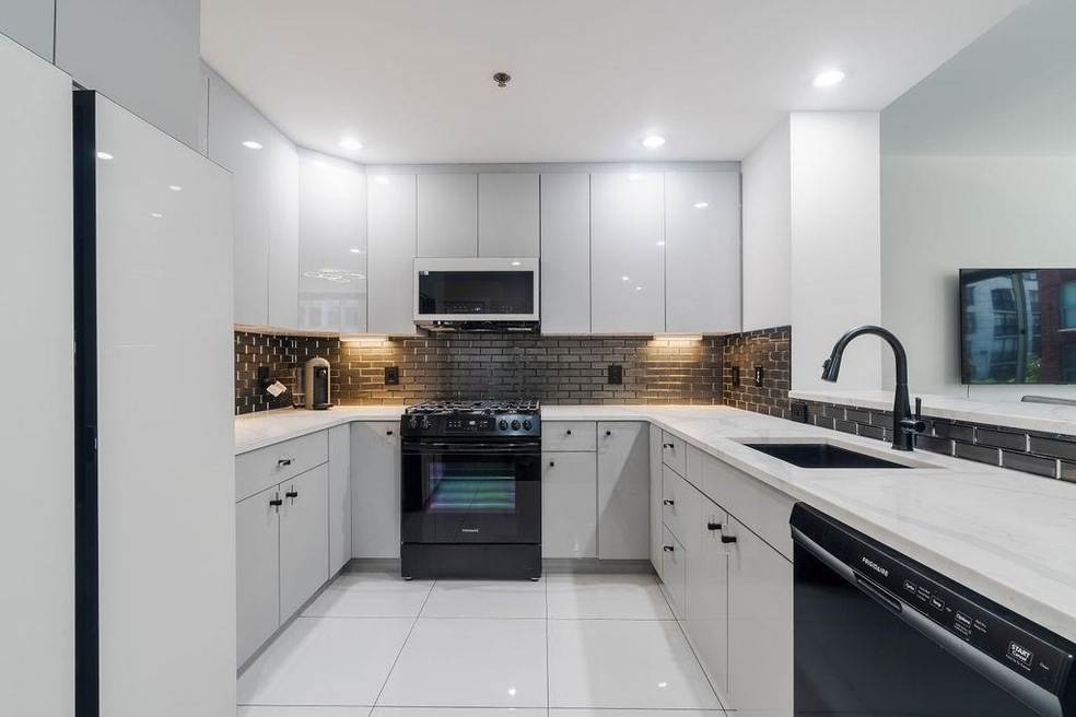 1100 Maxwell Place unit 238, Hoboken, NJ 07030 - photo 1