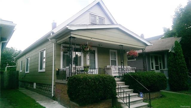 2334 Pulaski St, HamtraMcK, MI 48212 - photo 1