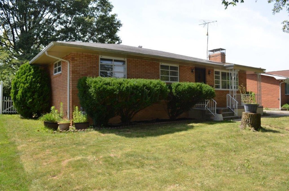 1201 Pierce Ave, Columbus, OH 43227 - photo 1