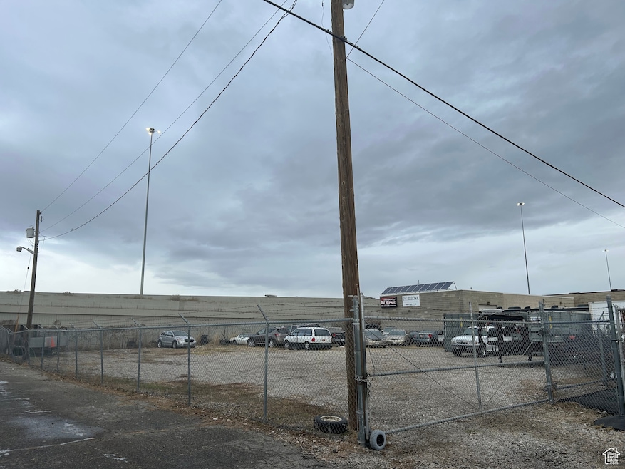 4584 S Commerce Dr, Murray, UT 84107 - photo 1