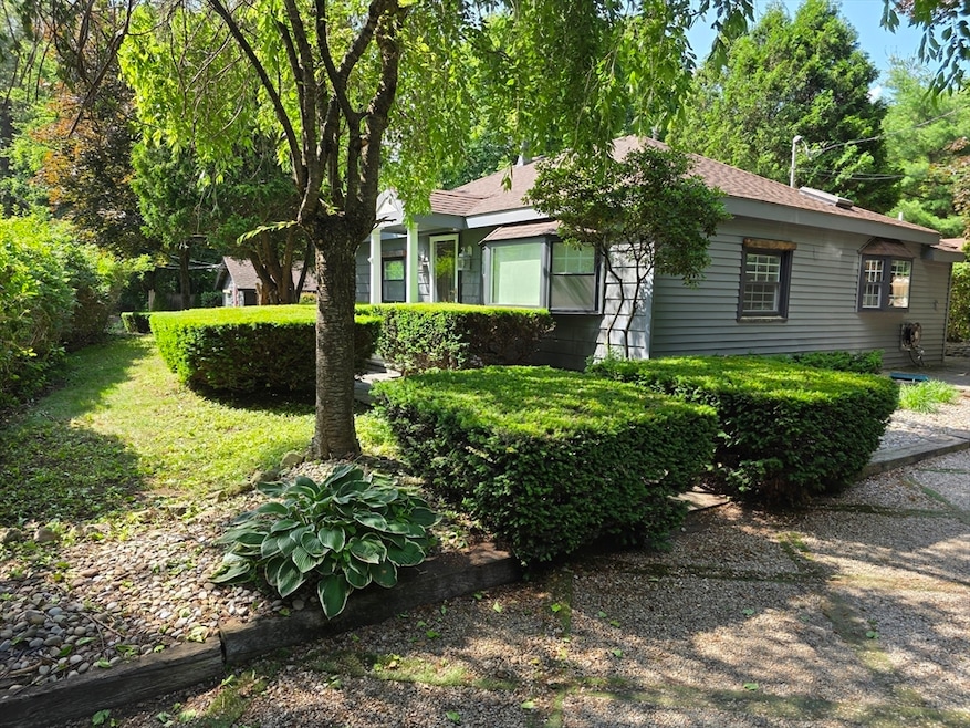 31 Mathews Dr, Wayland, MA 01778 - photo 1