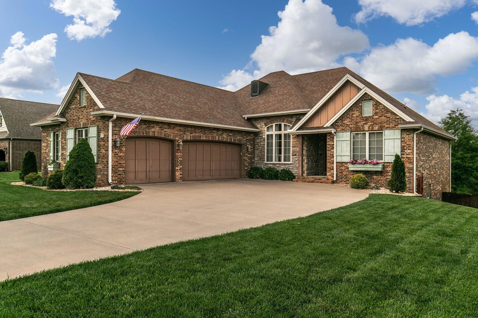 831 E Beaufort St, Nixa, MO 65714 - photo 1