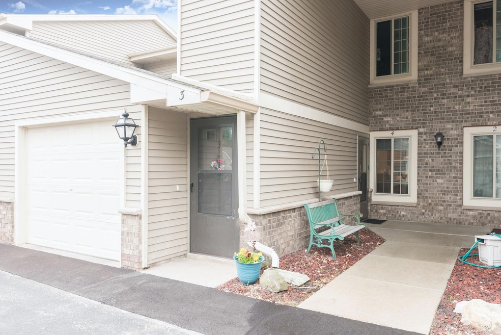 715 Shepherds Dr Unit 4-1 Blue Sky