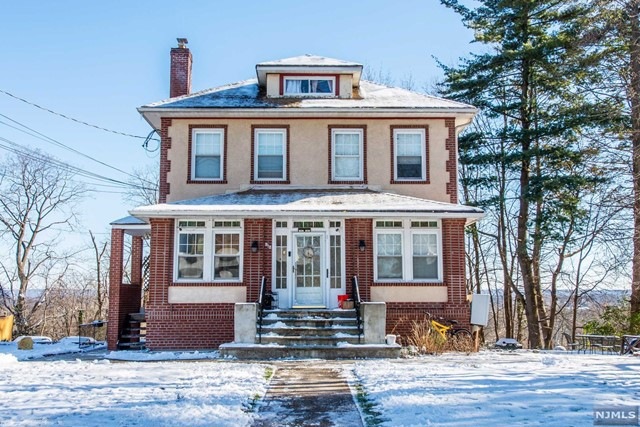 818 Summit Ave unit 1, River Edge, NJ 07661 - photo 1