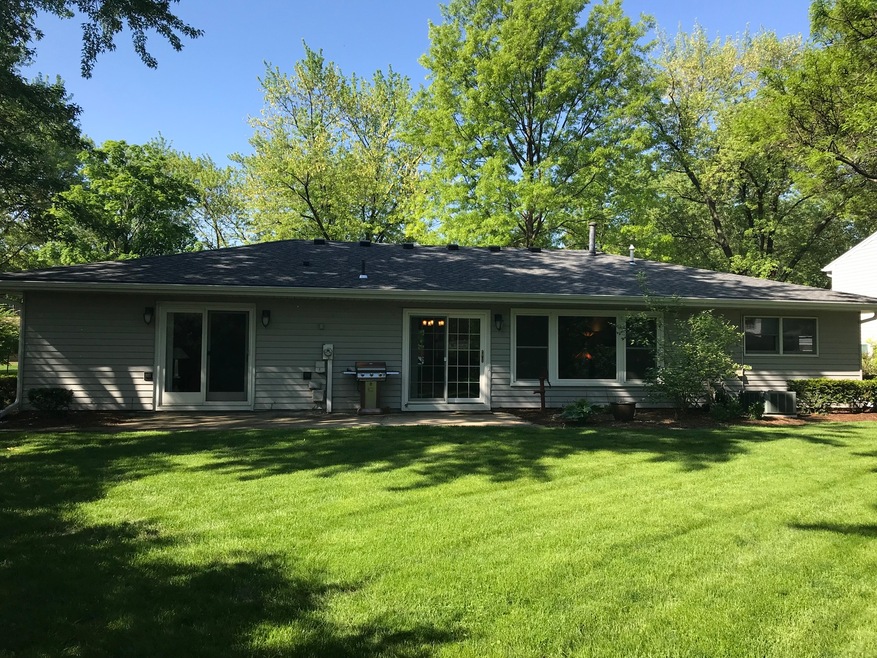 4360 Hoover St, Rolling Meadows, IL 60008 - photo 1