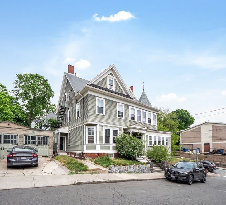 3 Monmouth St unit 4, Somerville, MA 02143 - photo 1