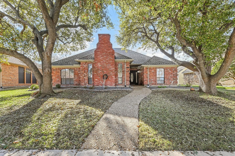 View of beautiful ranch-style brick home