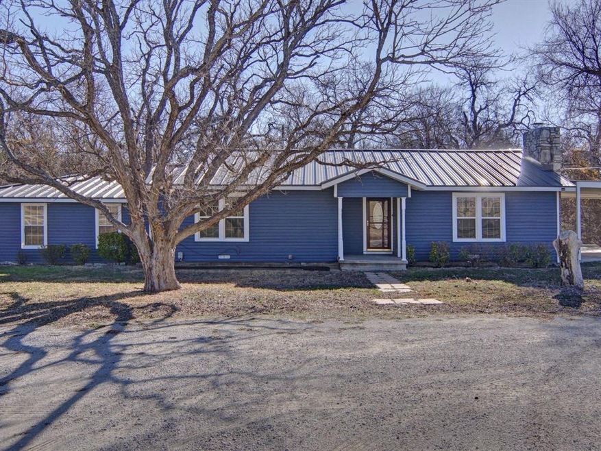 2416 Ivie Ln, Weatherford, TX 76087 - photo 1