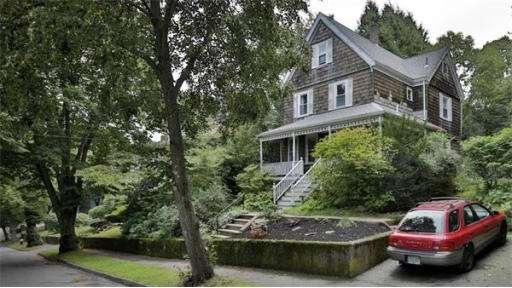 31 Beacon Street Cir, Milton, MA 02186 - photo 1