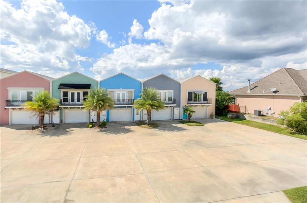 1521 Royal Palm Dr, Slidell, LA 70458 - photo 1