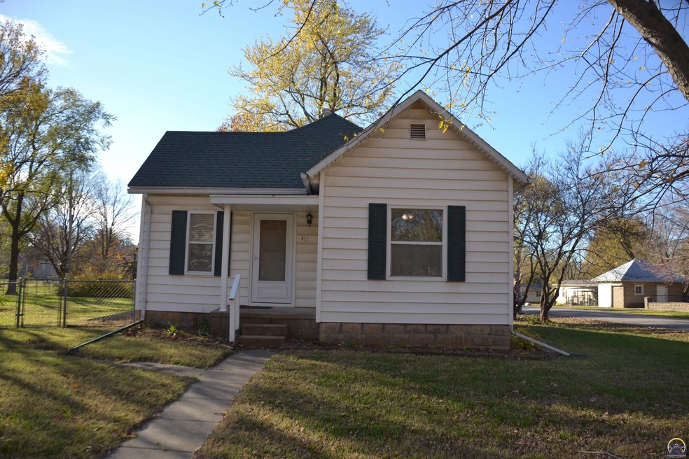 411 Elm St, Overbrook, KS 66524 - photo 1