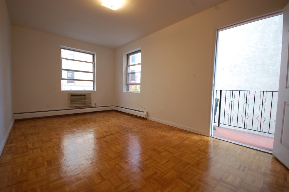105 Stanton St unit 3L, New York, NY 10002 - photo 1