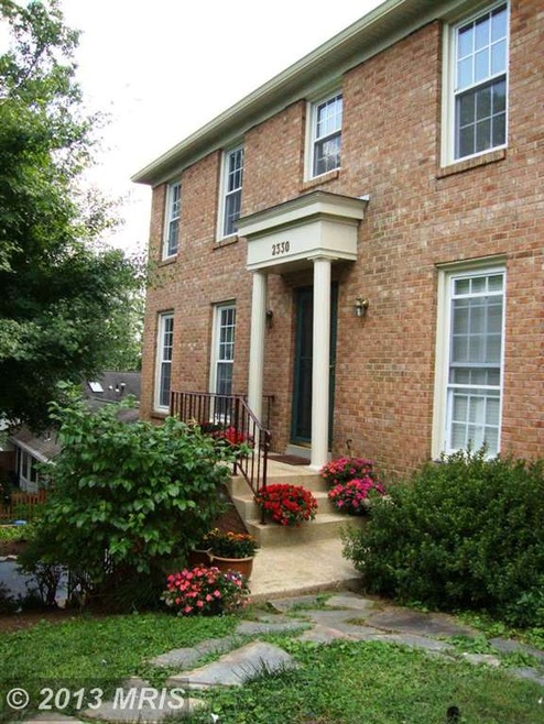 2330 N Oak St, Falls Church, VA 22046 - photo 1