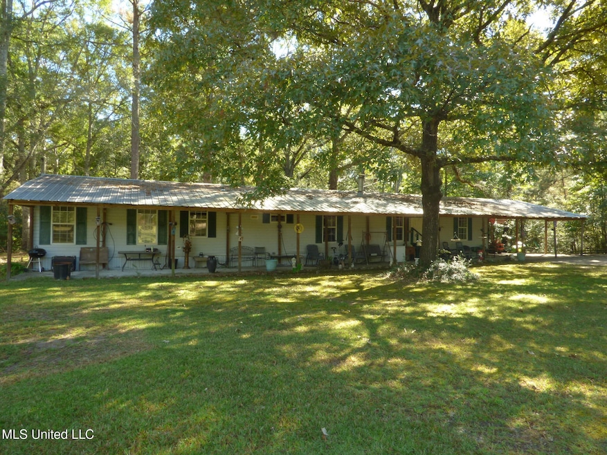 1055 Summer Oak Ln, Summit, MS 39666 - photo 1