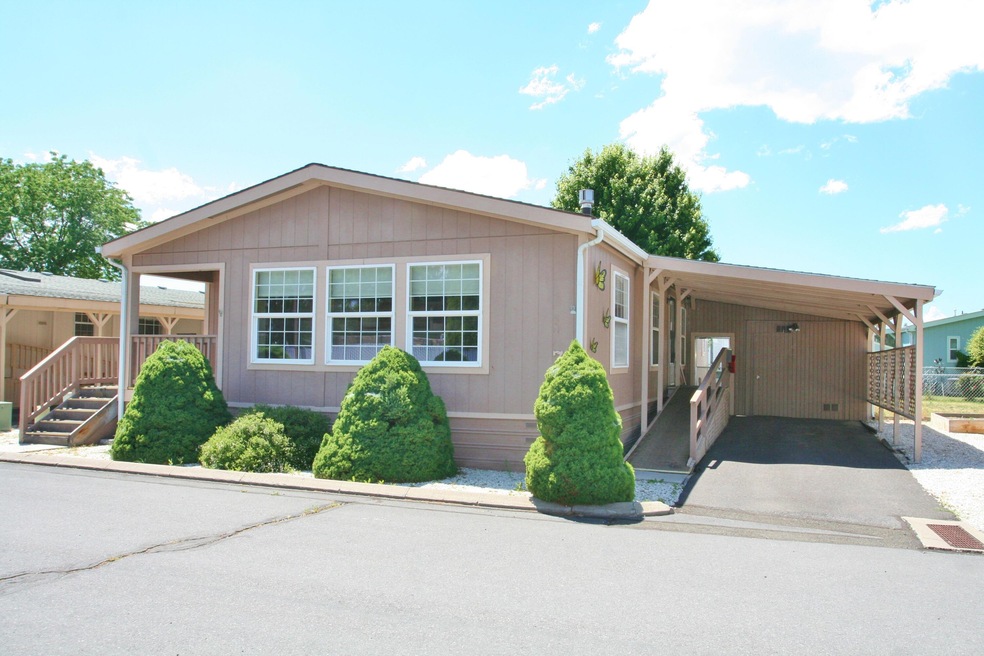 4200 Summers Ln unit 7, Klamath Falls, OR 97603 - photo 1