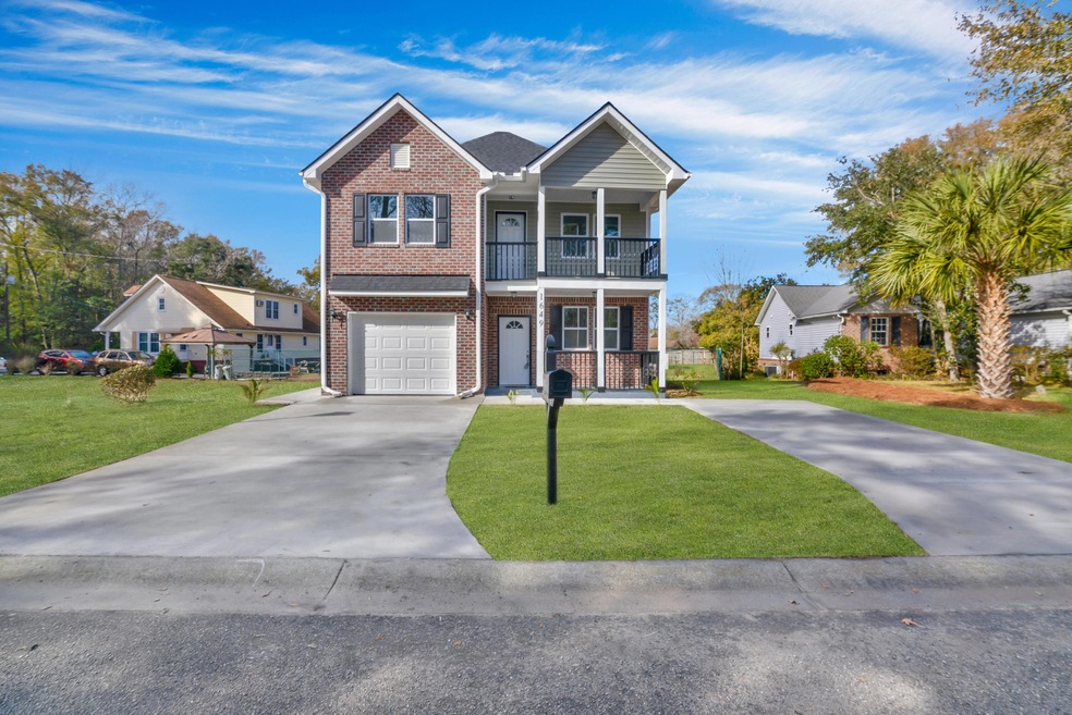 Sold $400,000 • Co-Listing Agent