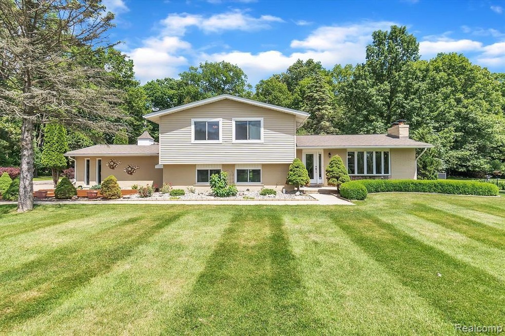 Welcome home to 8760 S Rushton Road