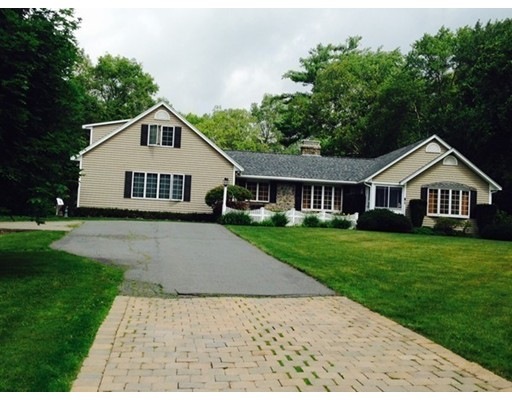 81 Westview Dr, Stoughton, MA 02072 - photo 1