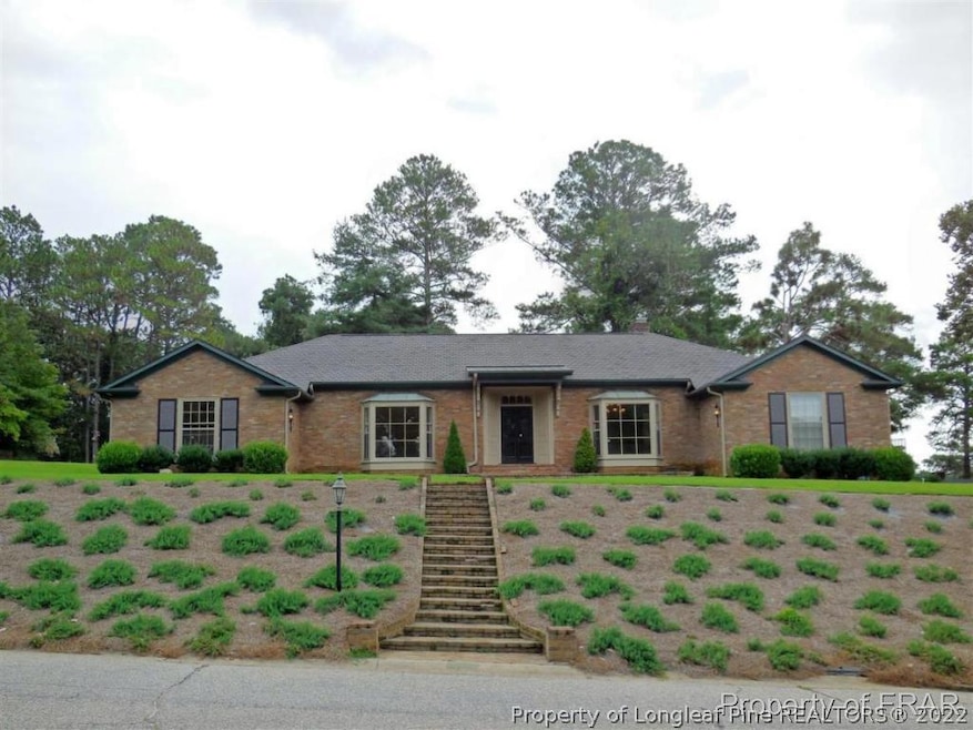 2011 Winterlochen Rd, Fayetteville, NC 28305 - photo 1